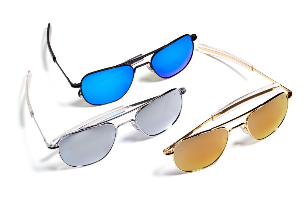 mirrored or polarized sunglasses reflect light, mirror lens, mirrored sunglasses vs polarized, polarized vs mirrored