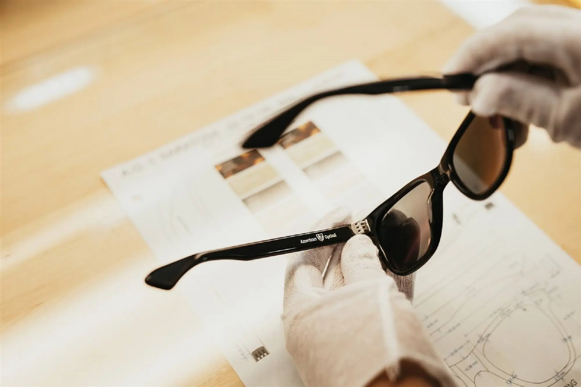 Bild für Lens Essentials: Wie wählt man das beste Material für Sonnenbrillengläser aus?